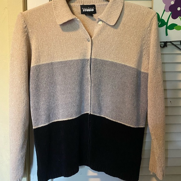 Designers Originals Sweaters - 🎈Button Up Sweater 75% Silk